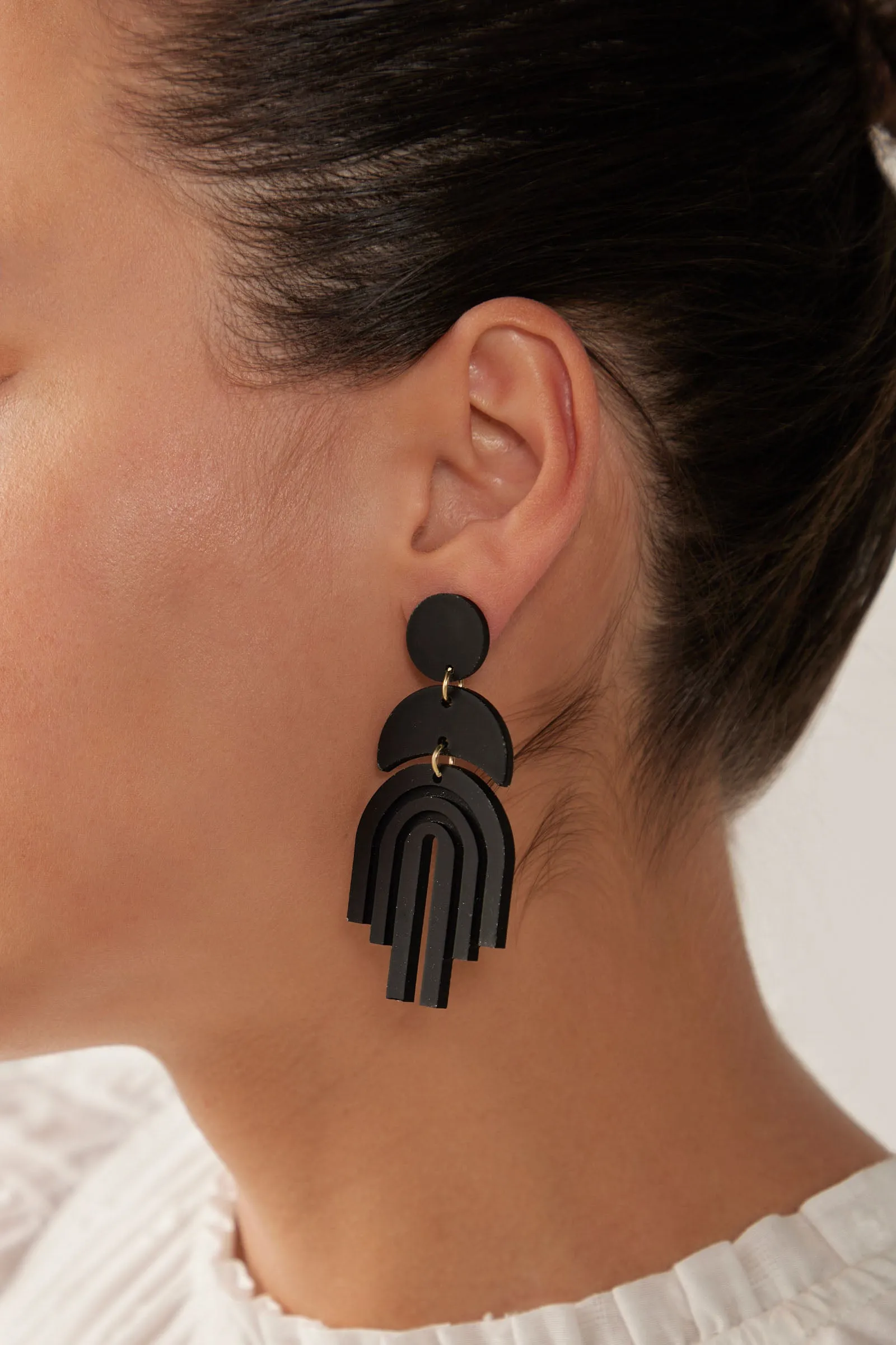 Shoal Earring - Sable