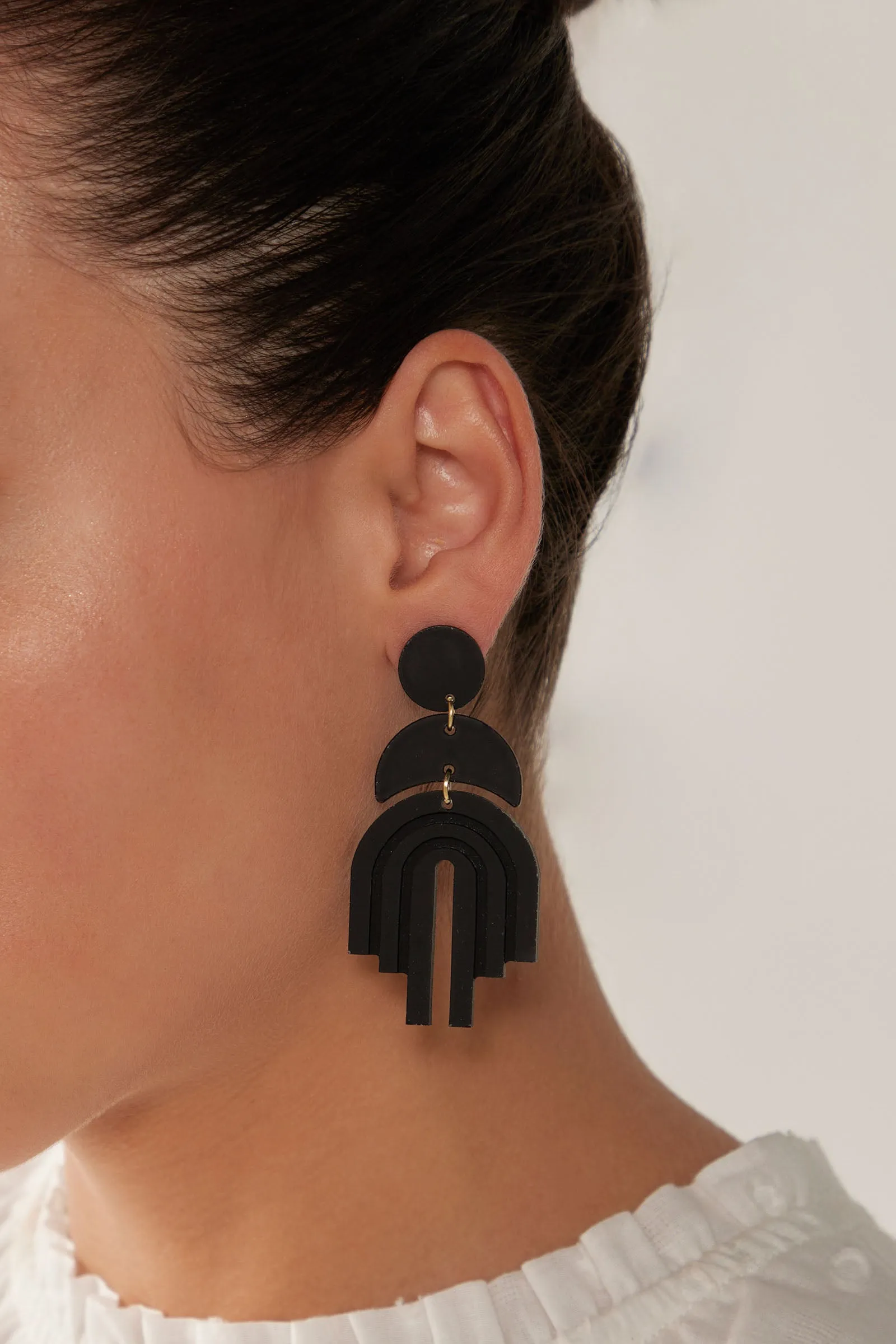 Shoal Earring - Sable